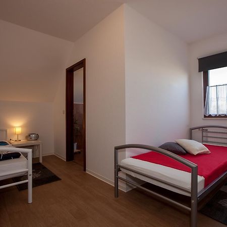 Pension ,,Vier Tore" Neubrandenburg Exterior photo
